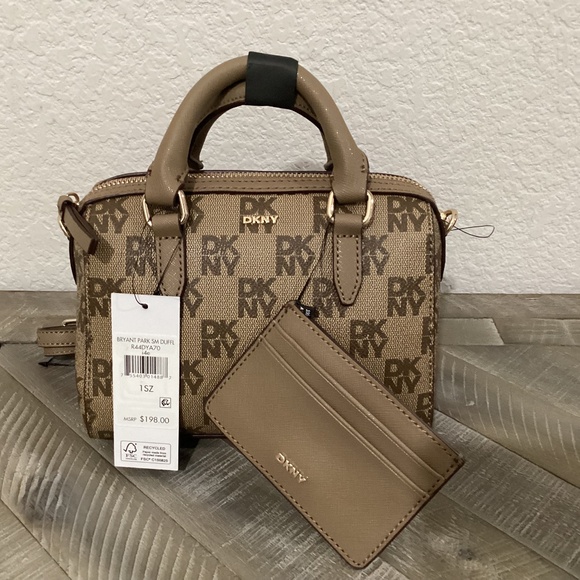 New DKNY-Bryant Small Duffle Logo Tan/Black Shoulder Bag ~$198.00